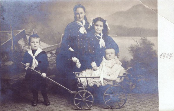 Familienportrait (1907)