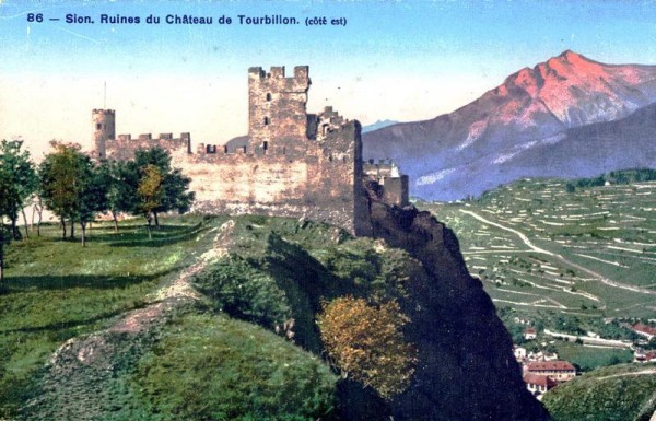 Sion - Ruione des Schlosses von Tourbillion Vorderseite