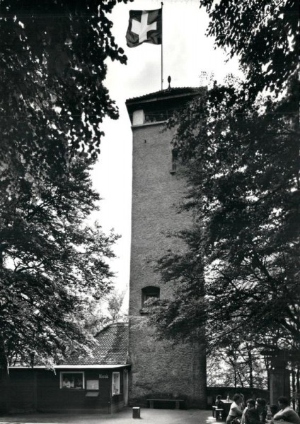 Möhlin, Sonnenberg-Aussichtsturm Vorderseite