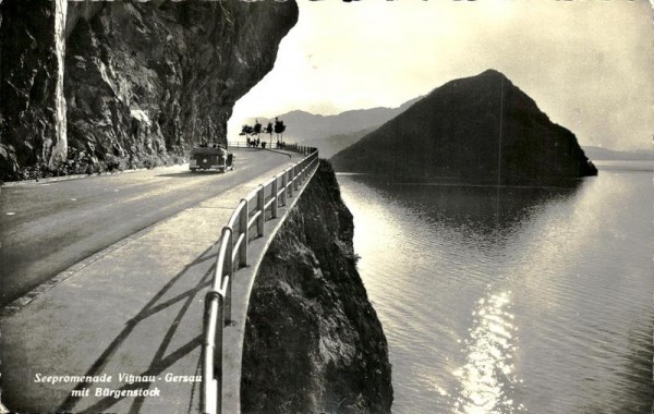 Seepromenade Vitznau - Gersau mi Bürgenstock Vorderseite