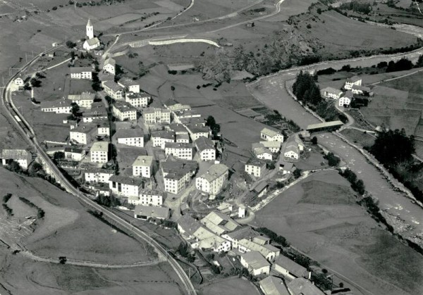 Lavin Vorderseite