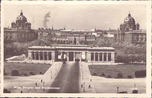 Burgtor und Staatsmuseen, Wien