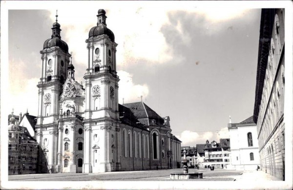 St. Gallen, Klosterplatz Vorderseite