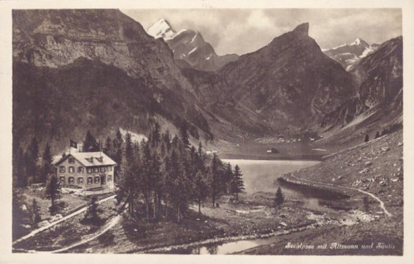 Seealpsee mit Altmann und Säntis