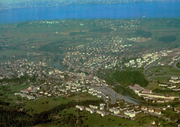 Adliswil ZH - Flugaufnahmen Vorderseite