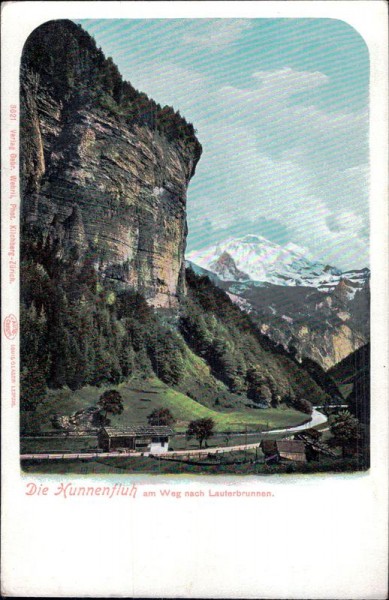 Die Hunnenfluh am Weg nach Lauterbrunnen Vorderseite