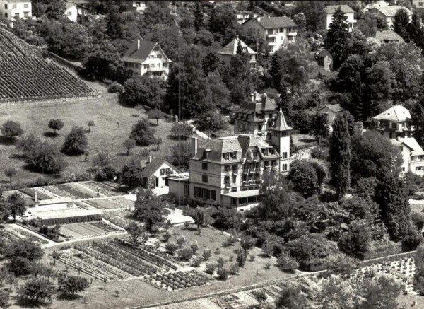 Altersheim "Sonnenhof", Erlenbach ZH - Flugaufnahmen Vorderseite