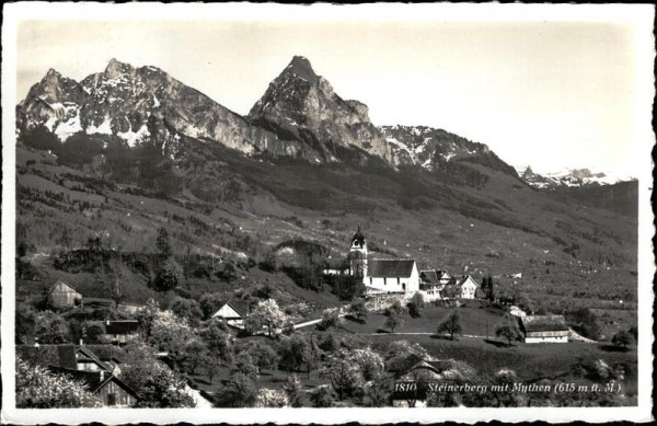Steinerberg mit Mythen (615 m) Vorderseite