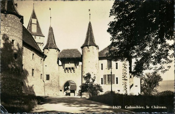 Colombier, le Château  Vorderseite