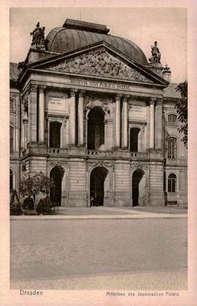 Dresden - Mittelbau des Japanischen Palais Vorderseite
