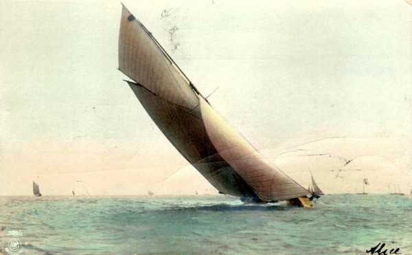 Segelschiff Vorderseite