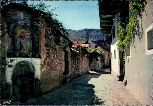 Motivo Tipico Ticinese a Losone Vorderseite