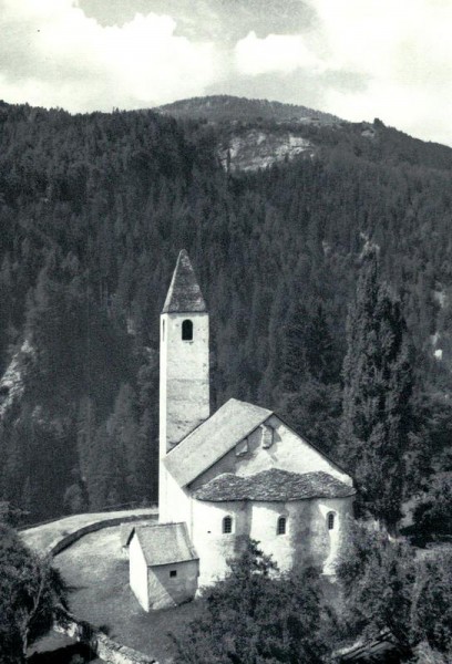 Müstail bei Tiefenkastel Vorderseite