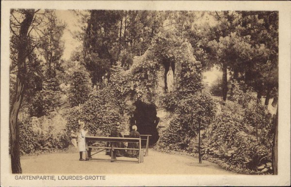 Gartenpartie, Lourdes-Grotte