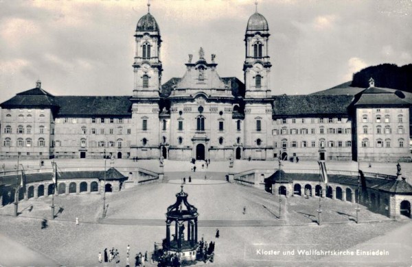 Kloster und Wallfahrtskirche Einsiedeln Vorderseite