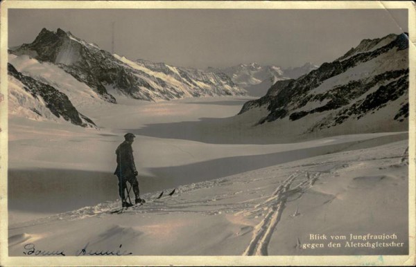 Blick vom Jungfraujoch gegen den Aletschgletscher. Vorderseite
