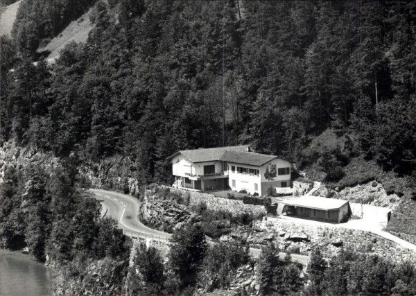 Gersau, Ferienhaus Schloss, Flugaufnahme Vorderseite