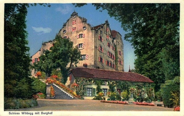 Schloss Wildegg mit Burghof Vorderseite