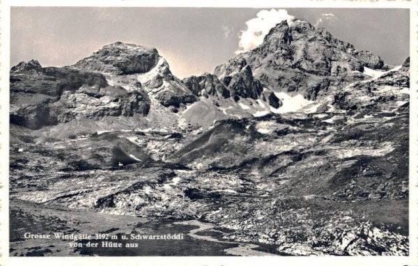 Gross Windgällen u. Schwarzstöckli von der Hütte aus Vorderseite