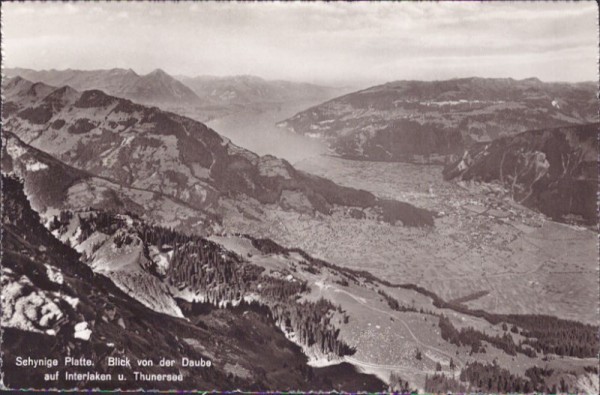 Schynige Platte - Blick von der Daube auf Interlaken und Thunersee