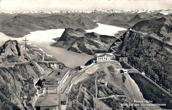 Pilatus - Kulm mit Blick auf Vierwaldstättersee Vorderseite