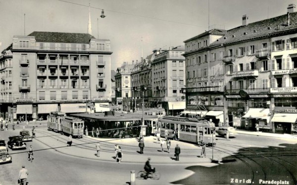 Zürich, Paradeplatz Vorderseite