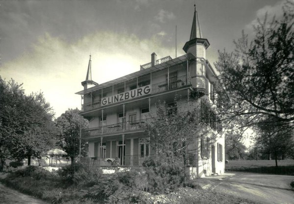Obersteinach, Restaurant & Pension "Glinzburg" Vorderseite