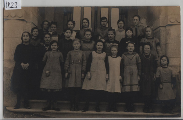 Klassenfoto Schulfoto Irgendwo in der Schweiz