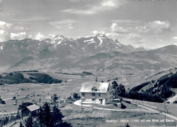 Gasthaus Gäbris. mit Blick auf Säntis Vorderseite