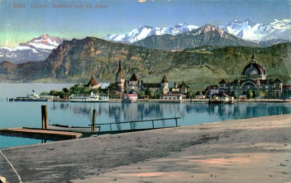 Luzern, Bahnhof und die Alpen Vorderseite