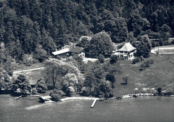 Pension Manor Farm, Interlaken u. Sporthotel Edelweiss, Davos-Dorf  -  Flugaufnahmen Vorderseite