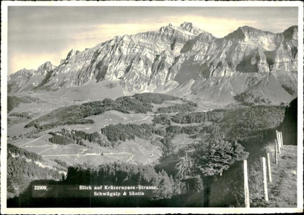 Blick auf Kräzernpass-Strasse Vorderseite