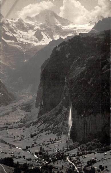 Lauterbrunnen, Staubbach, Breithorn-Tschingelhorn Vorderseite