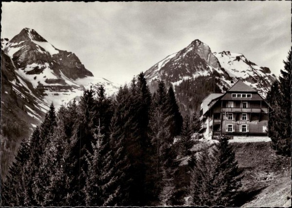 Kurhaus Voralp, Grabs Vorderseite