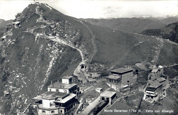 Monte Generoso Vetta con Alberghi Vorderseite