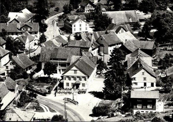 Tobel, Gasthof Löwen, Flugaufnahme Vorderseite