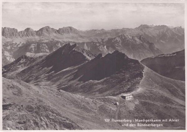 Flumserberg, Maschgenkamm mit Alvier und den Bündnerbergen Vorderseite