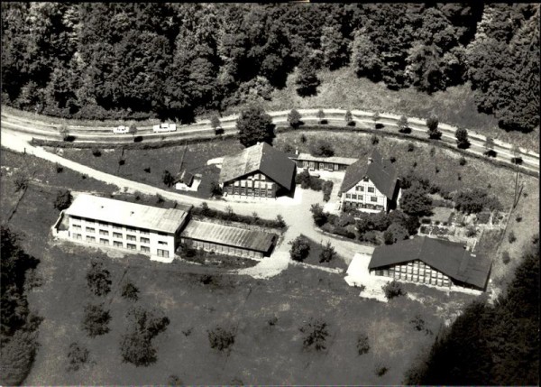 Hirzel, Geflügelfarm Cholgrueb, Flugaufnahme Vorderseite