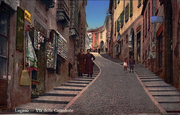 Lugano, Via della Cattedrale Vorderseite
