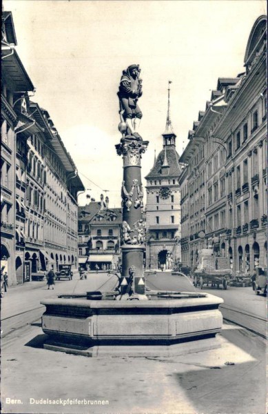 Pfeiferbrunnen (Bern) Vorderseite