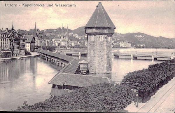 Luzern - Kapellbrücke und Wasserturm Vorderseite