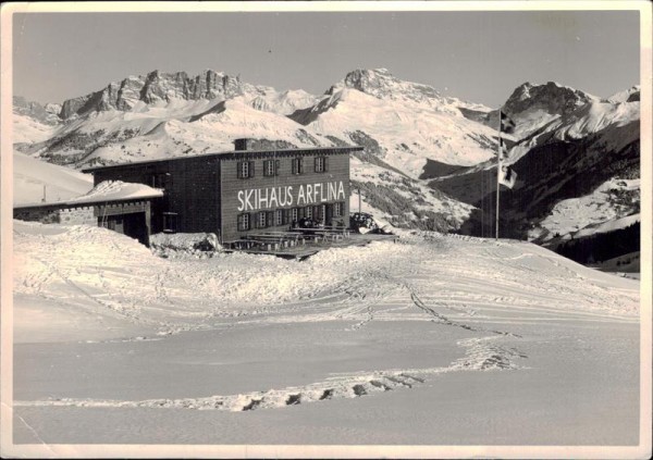 Skihaus Arflina & Drusenfluh Vorderseite