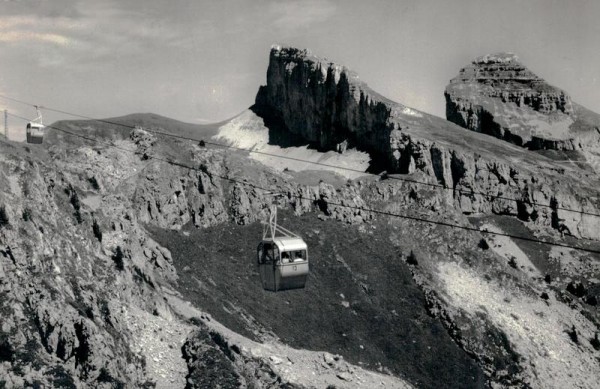 Leysin, Téléféfirque de la Berneuse et les Tours d'Ai Vorderseite