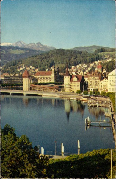 Luzern, Kapellbrücke und Jesuitenkirche