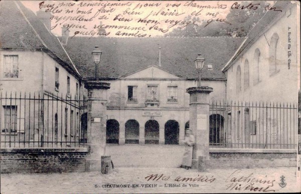 Chaumont en Vexin - L'Hotel de Ville Vorderseite