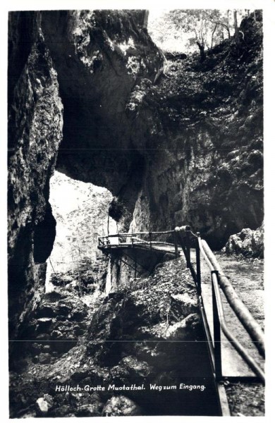 Hölloch- Grotte Muotathal Vorderseite