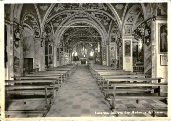 Inneres der Madonna del Sasso, Locarno Vorderseite