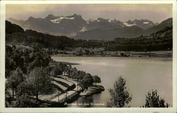 Ägerisee mit dem Uri Rotstock (2928 m) Vorderseite