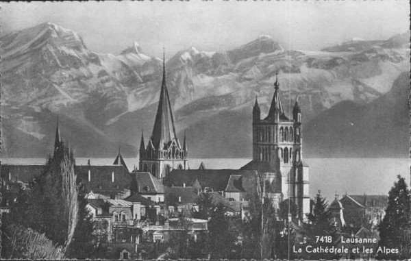 7418 Lausanne La Cathédeale et les Alpes