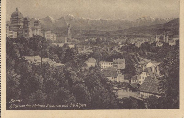 Bern (Blick von der kleinen Schanze und die Alpen)